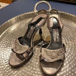 Salvatore Ferragamo Gold/Bronze Heels Size